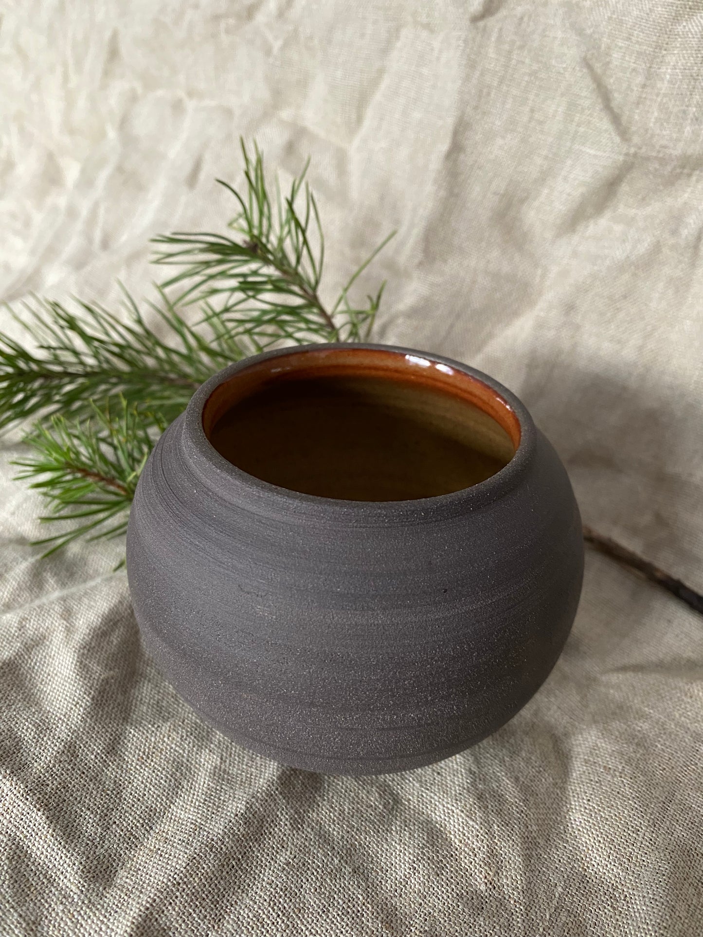 Salt bowl / mini vase